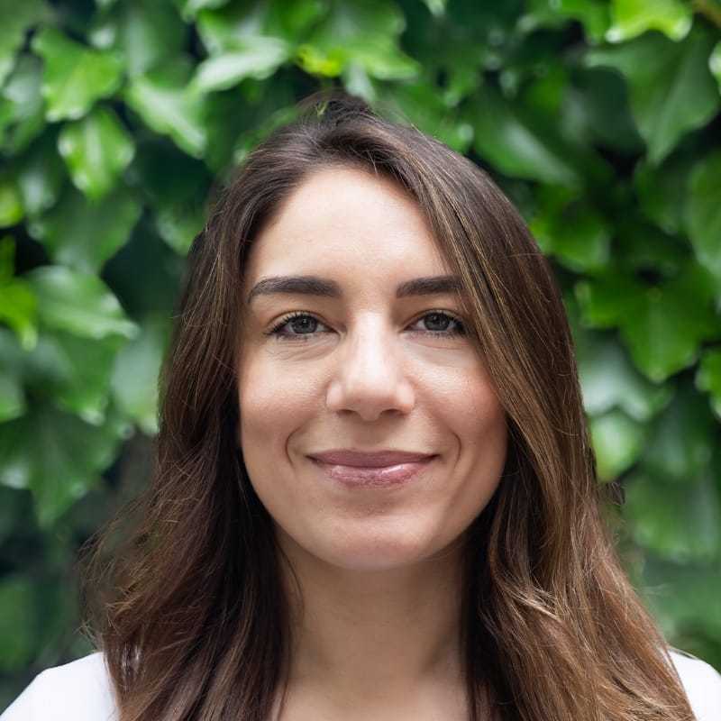 Portrait of Leia, a professional stylist at hair, showcasing their expertise and style.